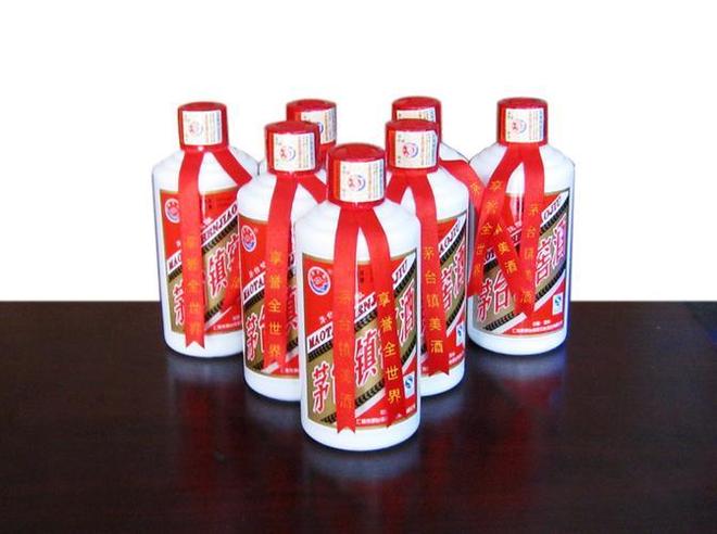 窖池空了，錢包鼓了 茅臺鎮淘汰賽背后的消費革命